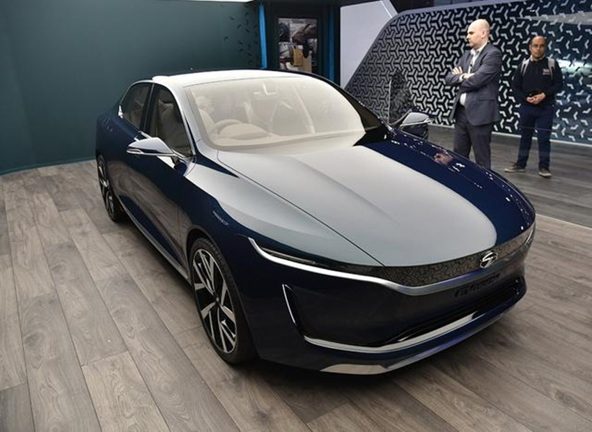 【路虎】路虎轿车“兄弟”曝光，比奥迪A6还漂亮，配无框门才20万，不屑帕萨特