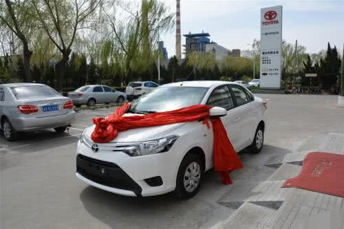 『买车』“中国式”买车有多害人？车主总结几大行为，这就是穷人思维