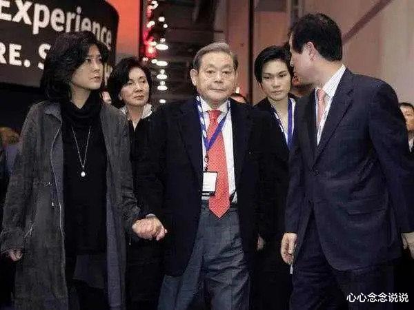 华为▲为何三星会支持华为？看到他的大股东，瞬间懂了