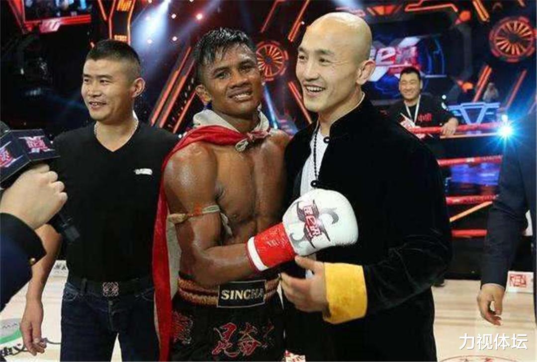 郎平▲一龙再次认怂不敢应战，背地里却一招制敌，网友：深得马保国绝学