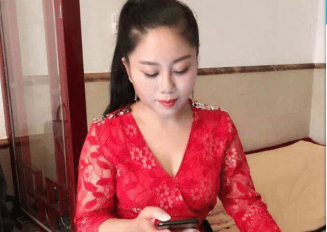 星光大道|她为登上星光大道，倾家荡产凑出120万，被淘汰后一怒之下曝光内幕