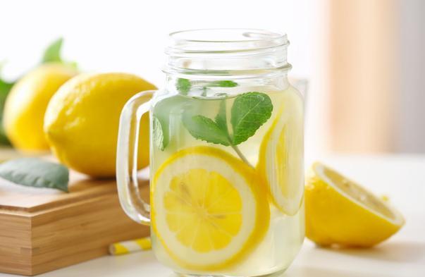 【肝脏】常吃4种食物,会导致肝变“硬”,三种食物天然护肝,不容错过