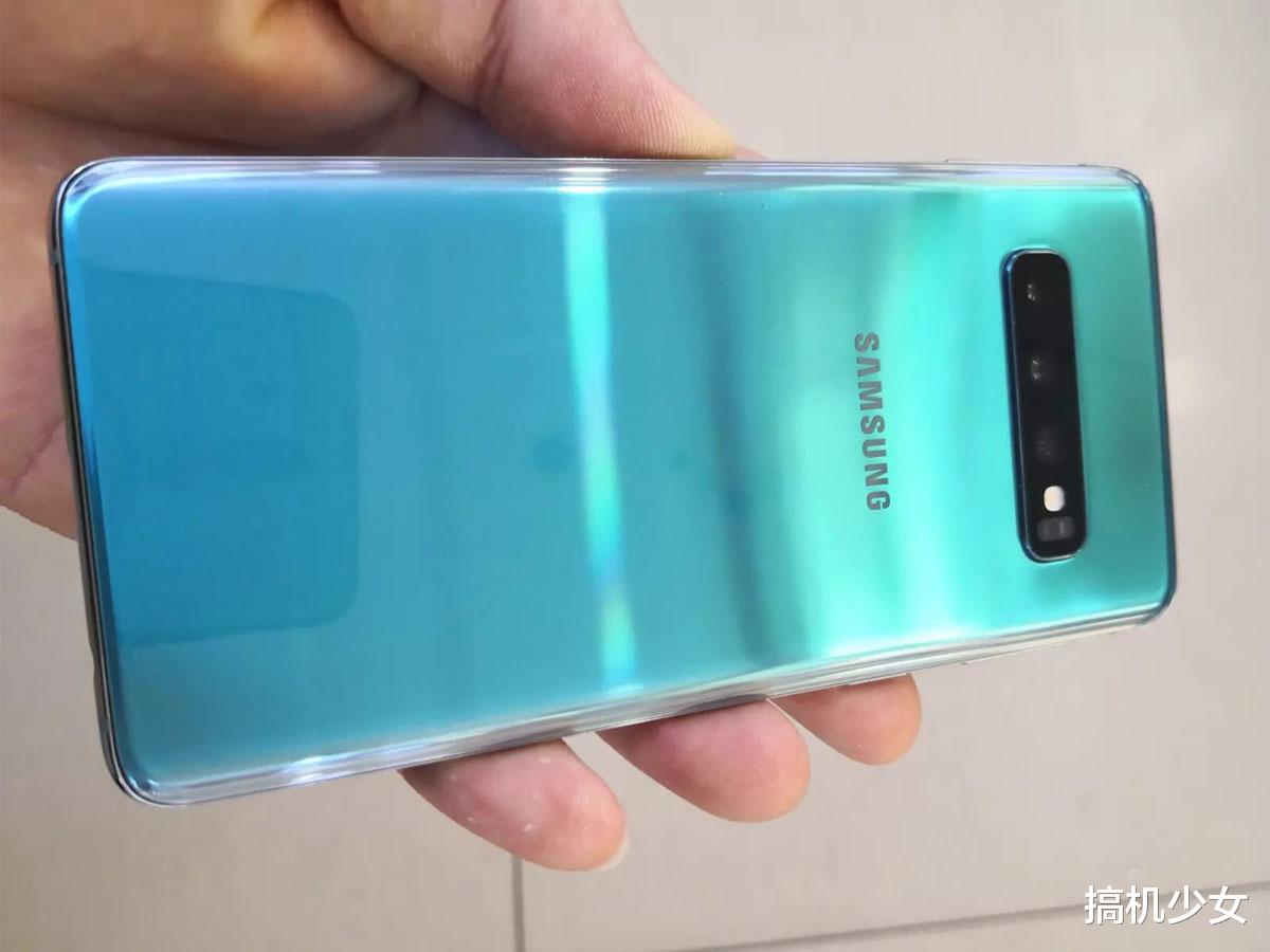 旗舰机|2K曲面屏+128GB+IP68防水，顶级三星加速清仓，从5999跌至3388元