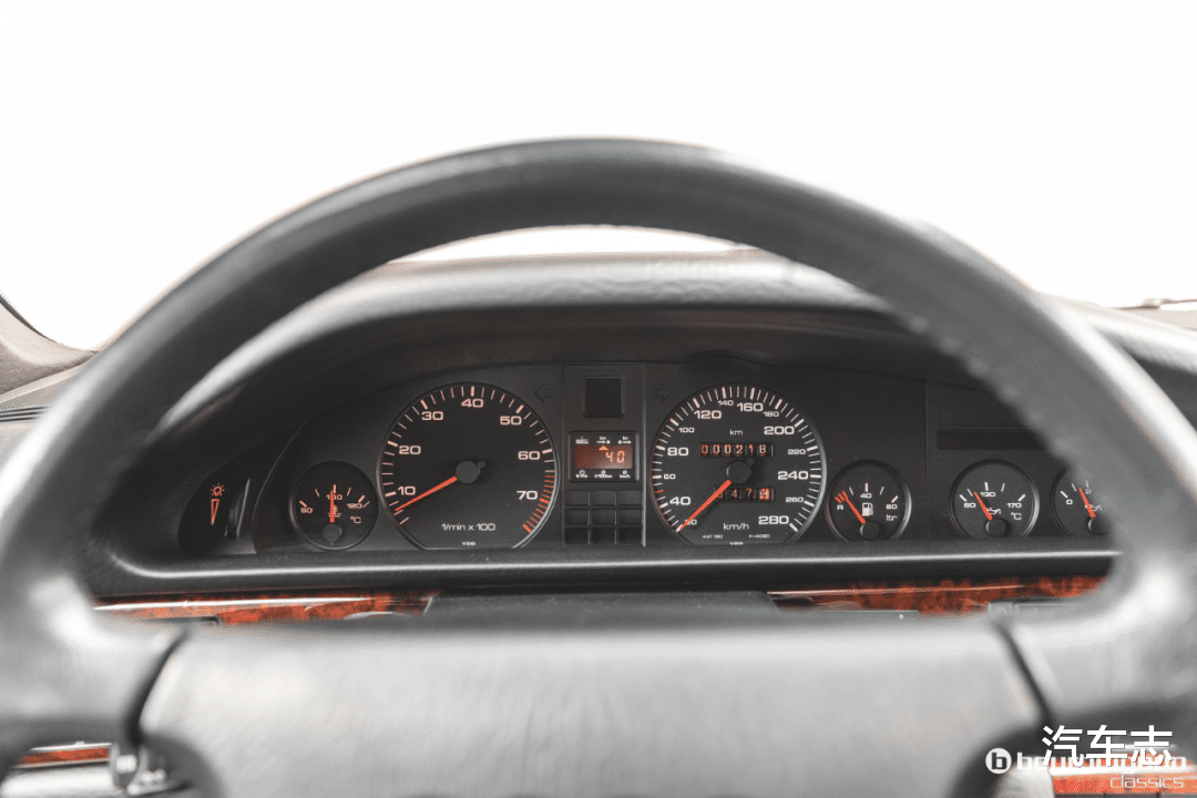 「思域」30年前的破“奥迪A8”现在还能换一辆新款A8？真不是开玩笑