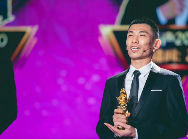 【旭旭宝宝】旭旭宝宝、Doinb正式开战,公然\绿\金咕咕!人家攀高枝挡不住!