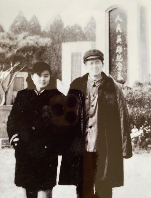 东方今报|“反腐英雄”之女失踪30年疑云：坑井挖出疑似尸骸，性别存争议