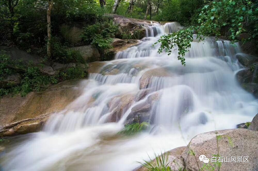 「九寨沟」游保定：“北方神奇的九寨沟”终于藏不住了！