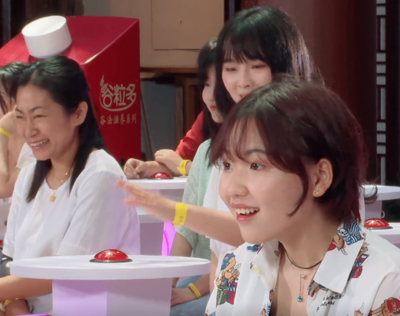 秦霄贤|婆媳落水问题，听到秦霄贤的答案后，网友：死亡回答！