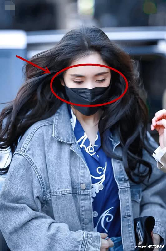 【杨幂】杨幂被路人抓拍，镜头怼到双眼皮上，看到宽度，P都不敢这么P！