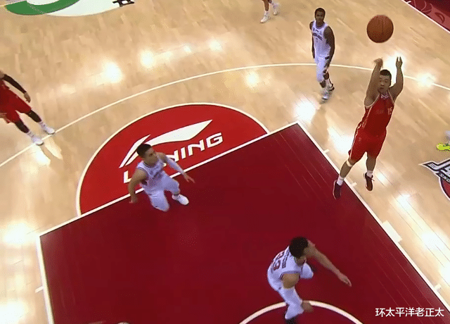 「广州男篮」16分完败倒第3!CBA昔日霸主轰然倒塌,惨遭11连败后基本锁定垫底