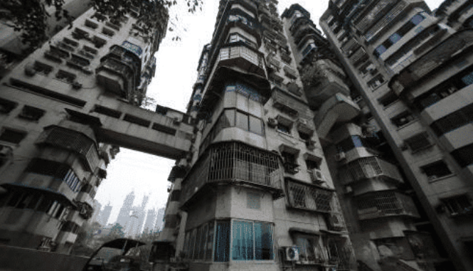 几十年后，电梯老化了，水管爆了，住在高层的住户该怎么办？