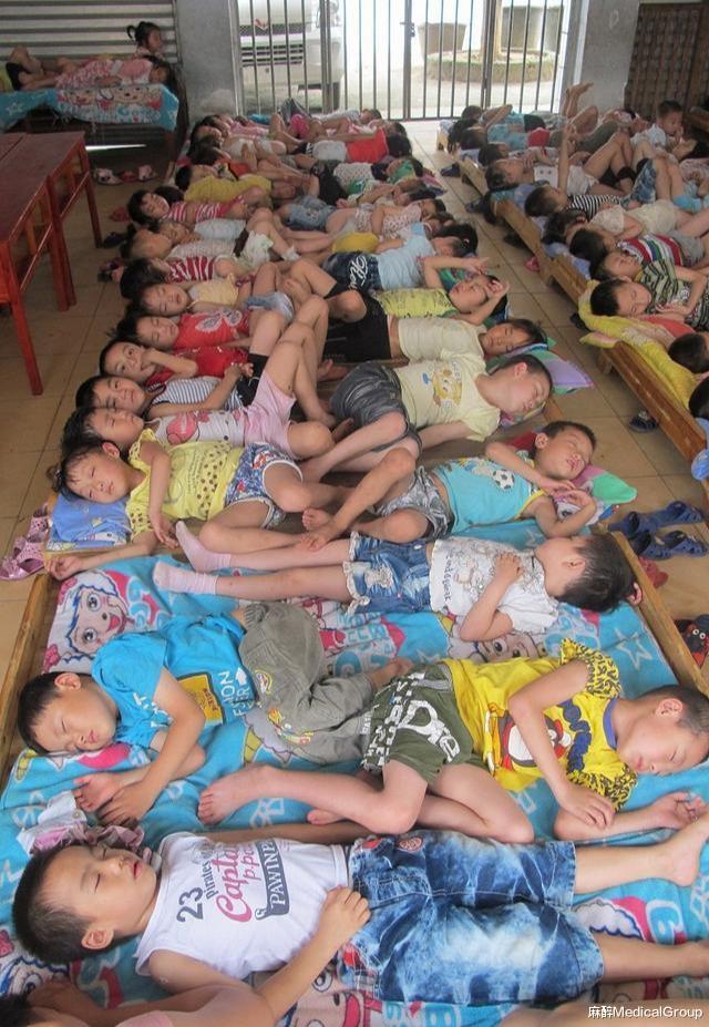 睡眠|睡觉的时候，身体忽然抽搐一下惊醒了，究竟是什么原因？