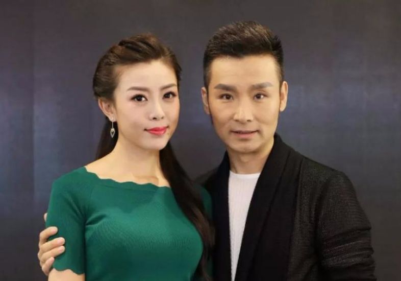 刘和刚|世界小姐亚军战扬,比丈夫刘和刚小十岁,如今一家四口十分幸福