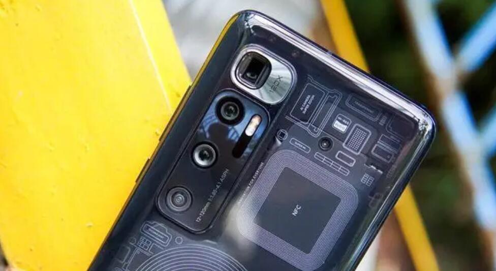 富士康|小米两款至尊版手机发布，定价激进！买早了的米粉们后悔吗？