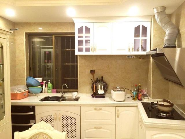 |卧室改成电影院，被老婆骂惨了，装完后她特别喜欢，天天待里边