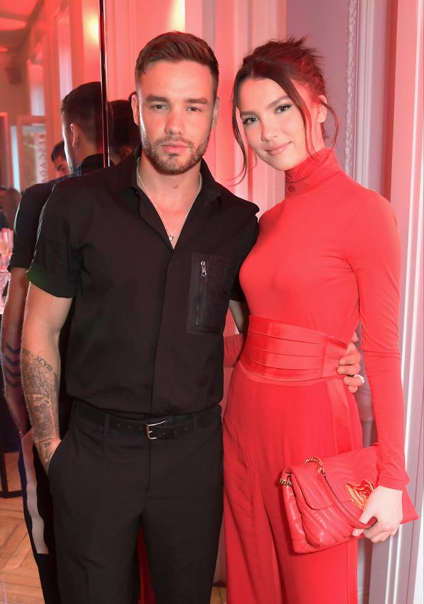 求婚|单向乐队成员求婚成功!女方小其6岁,钻戒价格超两千万人民币