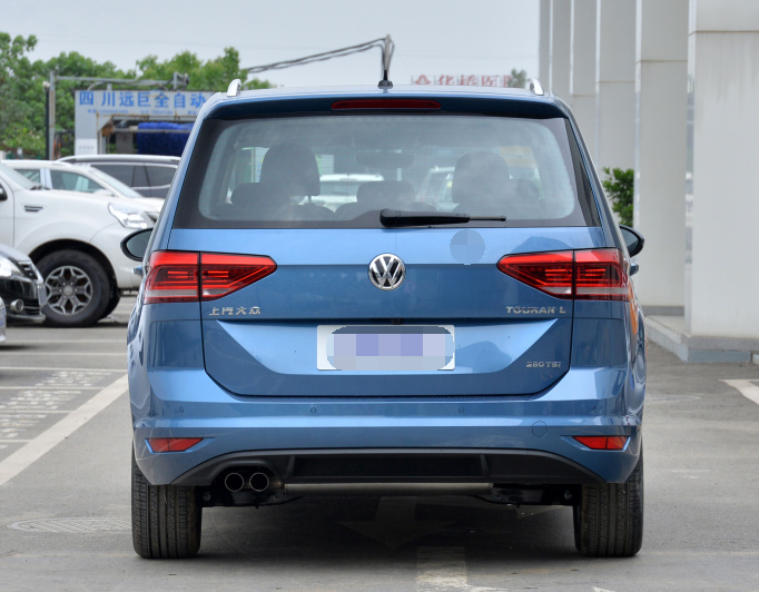 |真不给国产留活路？21款途安L直降5W，跌至10.18W，比嘉际省油