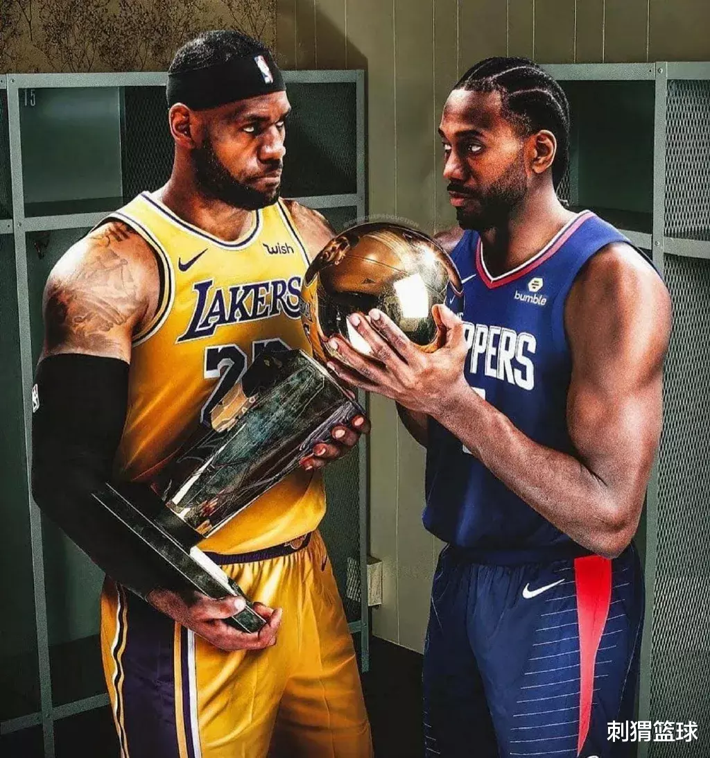 湖人队|吹到窒息！准绝杀！全场划水当演员，最后攻防统治啊！别TM再说他老了...