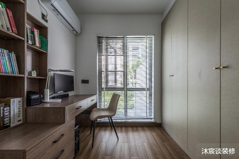 |她家100㎡,装成轻奢风格精致华丽,配色优雅高级,成为小区典范