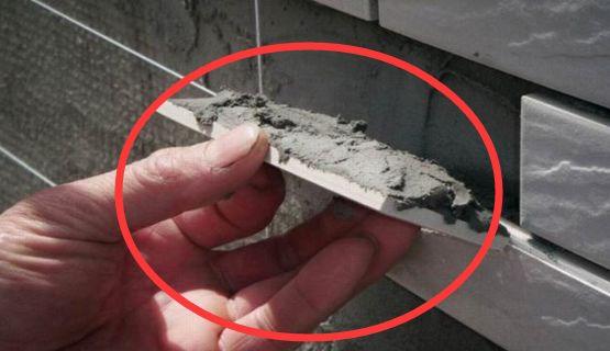 |瓷砖该干铺还是湿铺？当初没听劝，入住后才知被坑惨