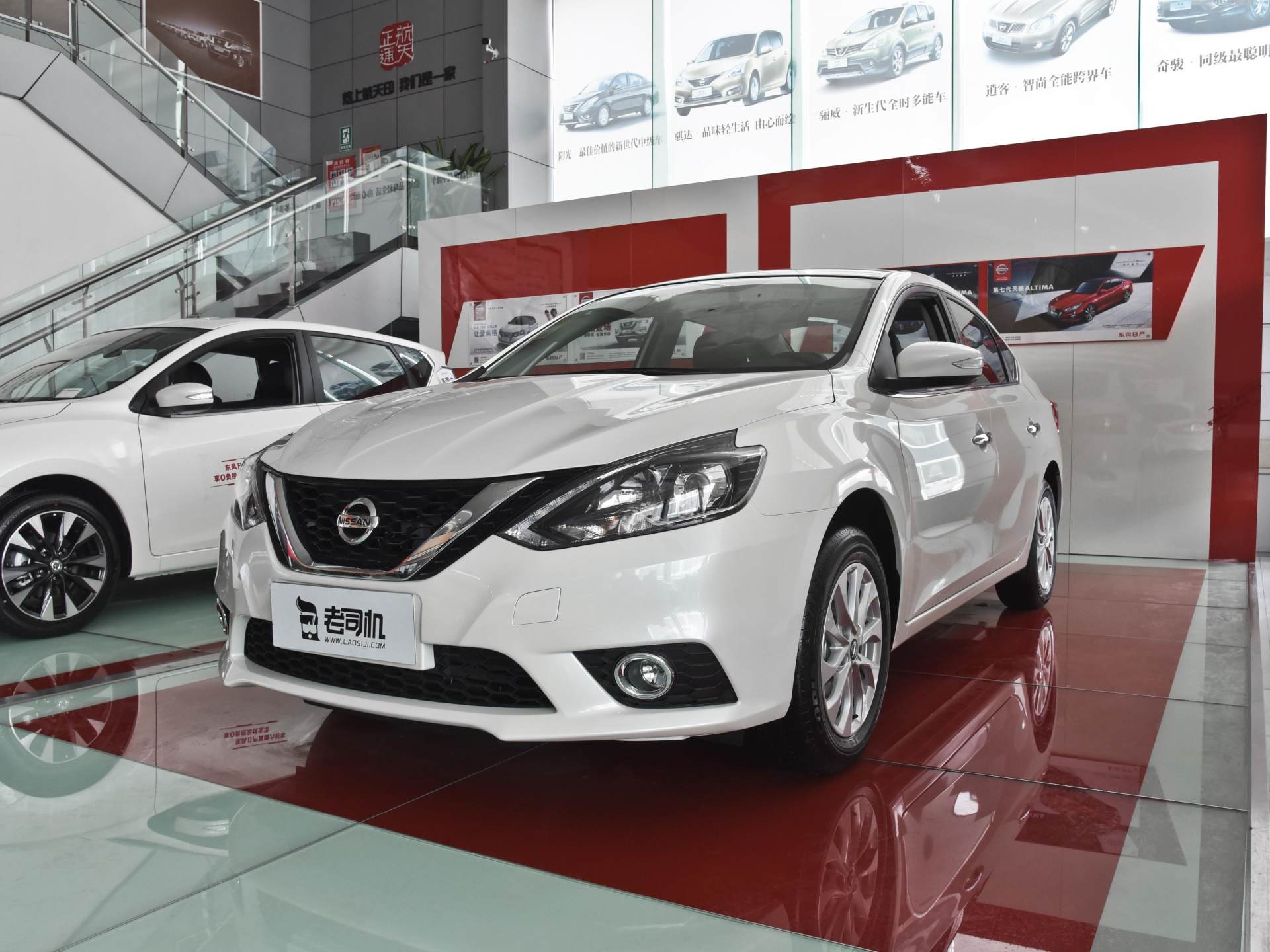 凯迪拉克|日产轩逸,你的座椅这么舒服,油耗还低,很难卖不好啊