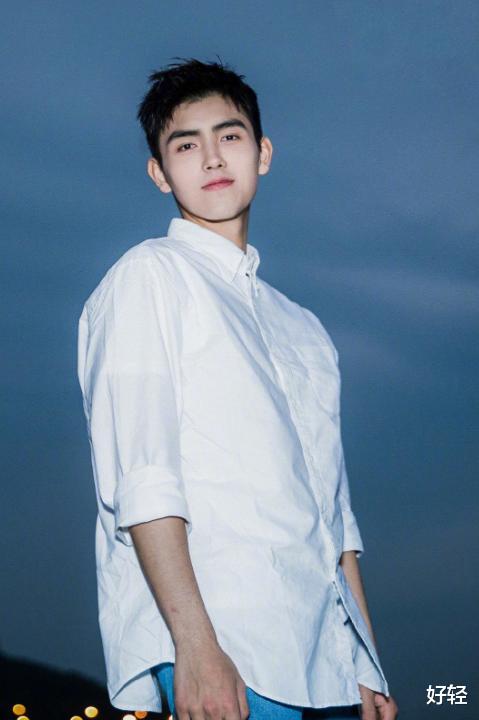 陈飞宇|陈飞宇，为女生半年暴瘦80斤，吃3种食物，一天都不会觉得饿