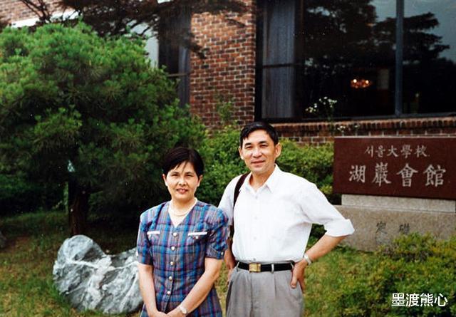 @4次落选中科院,反倒成了美国外籍院士,她最后回国报效了吗?