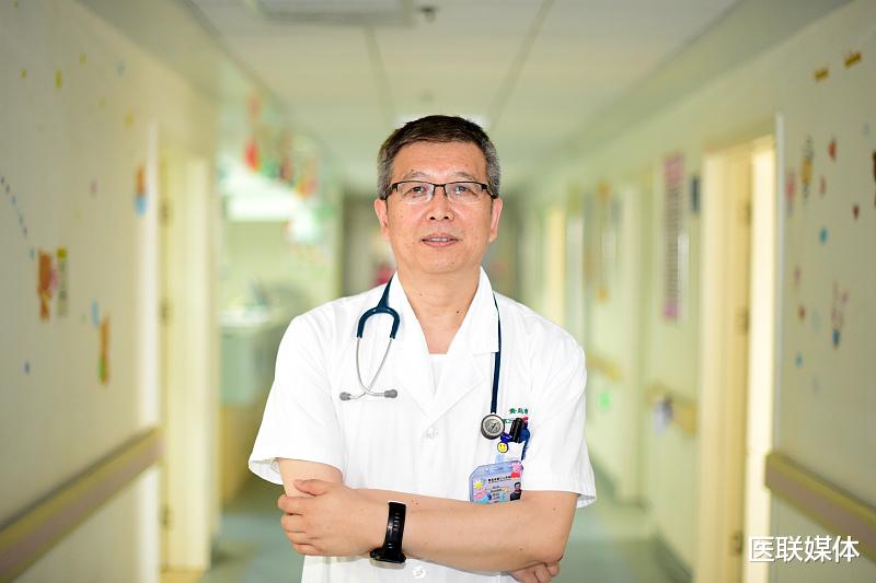 疾病|没吃啥肚子却胀胀的，还老放屁？4个原因，可得留点心