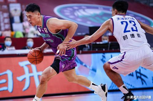 「巩晓彬」17分大逆转+准绝杀!巩晓彬三次精妙调整,25+12双子星缔造