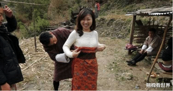 尼泊尔：尼泊尔人有多开放？一妻多夫制家庭尴尬吗？中国游客：没眼看