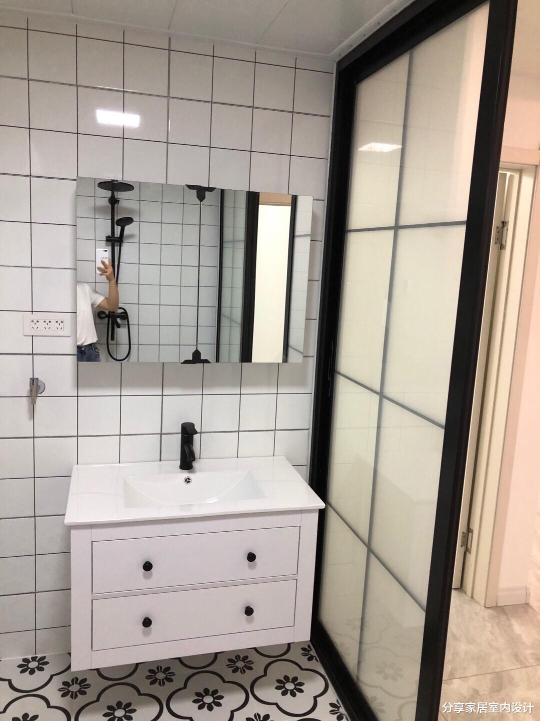 「」硬装结束，全屋不做吊顶非常满意，花了6W家人都说一点都不亏！