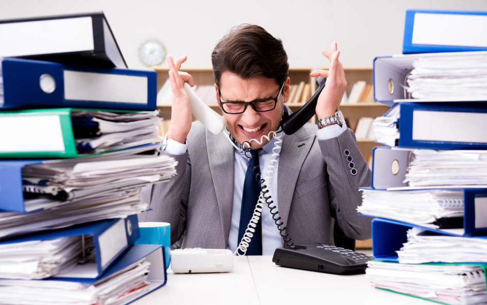 []人在职场，我劝你别太“拼命”干活，背后的3个原因很现实