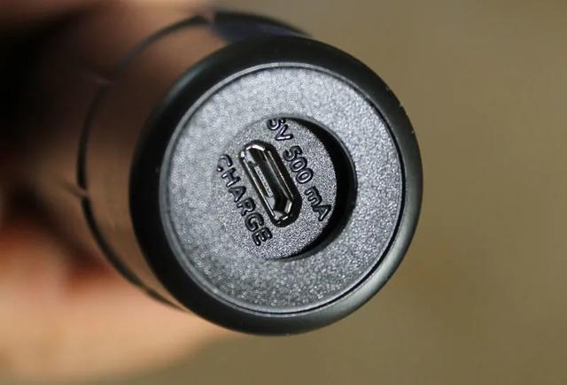 数据库|没布线怎么办？ HISLEY（嘿犀力）无线客厅影院K歌套装H8试用评测