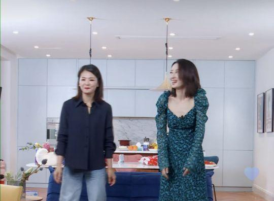 #刘涛#刘涛刘敏涛同框了，在大两岁的姐姐面前刘涛输了，气场全无！