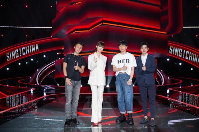 李健|《好声音》状况百出,华少被人顶替,李健拒绝换位置