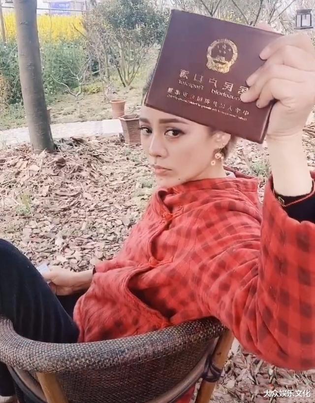 「张铁林」“限籍令”实施，英国籍张铁林回答火了，宁静是中国人？