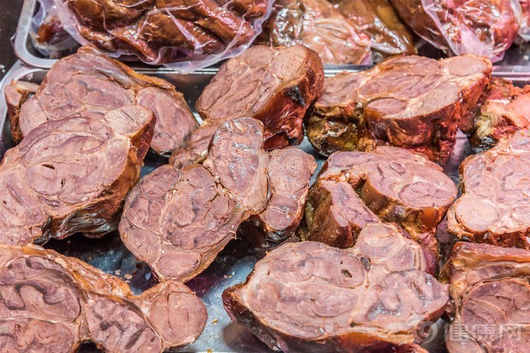 39健康网|肉也可以造假？商家售卖“假肉”被查，扬言：“吃不死人就行”