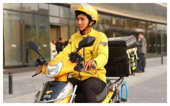 外卖员|美团推出汽车座驾，外卖小哥坚决抵制，加重外卖员负担