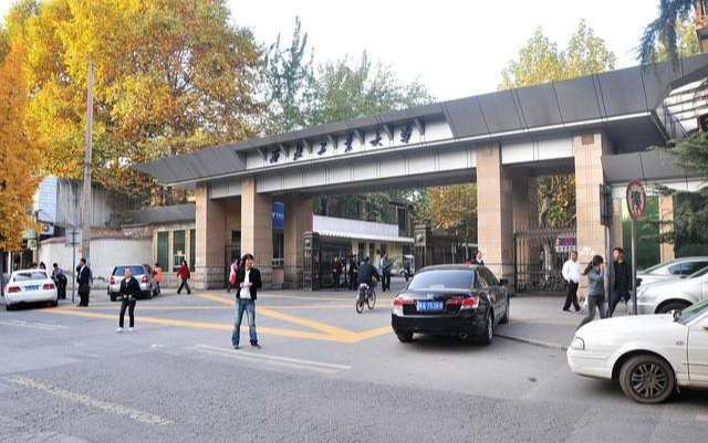 平行志愿|把平行志愿当成顺序志愿来填，考生家长会酿成苦果，滑档或退档！