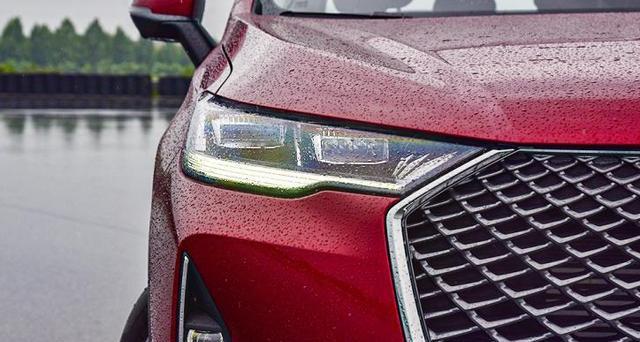 电动汽车|12.2万提全新哈弗H6,深度试驾后,优缺点都在这里