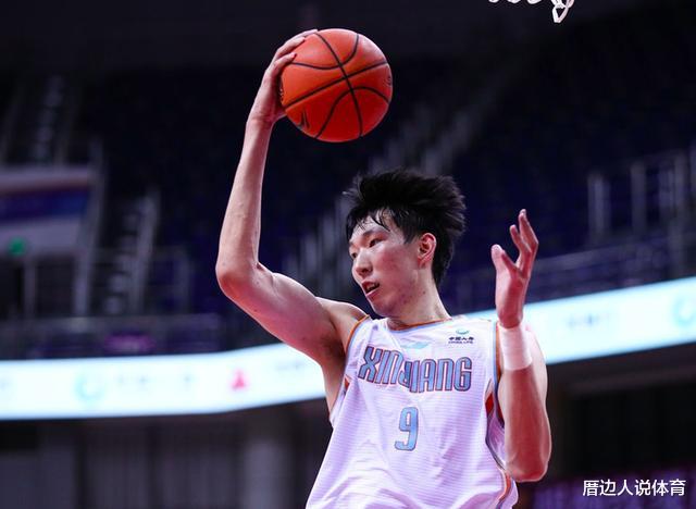 周琦|新疆大卧底！一场惨败周琦软肋再暴露：背打2米05小前他真顶不动