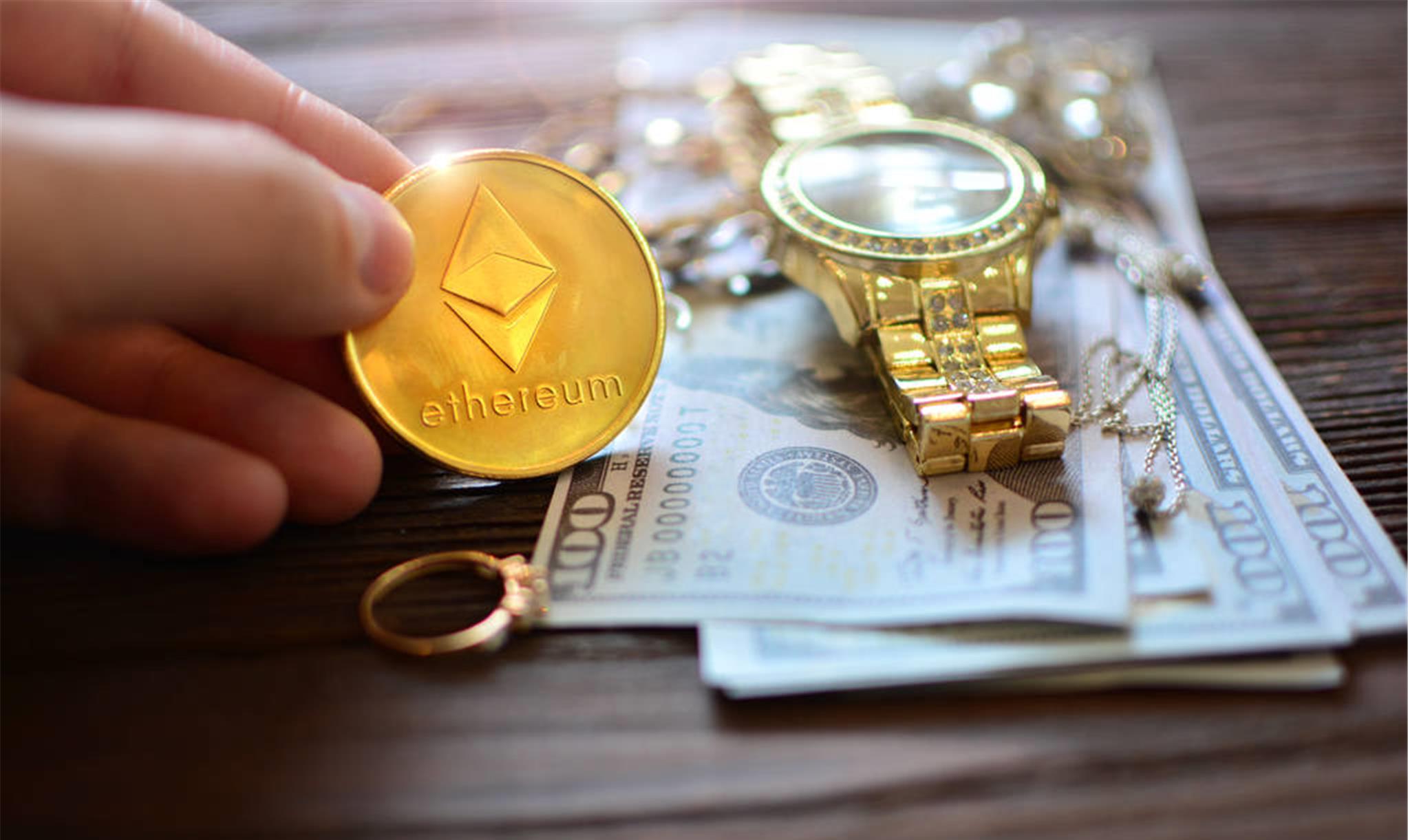 存钱就是赚钱?银行职员:2020年存款够这个数,每月躺着拿一万