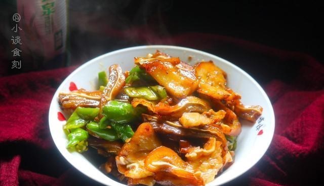 下酒菜：这下酒菜，老爸吃半辈子还没吃够，每次炒一盘，准能喝上1斤白酒