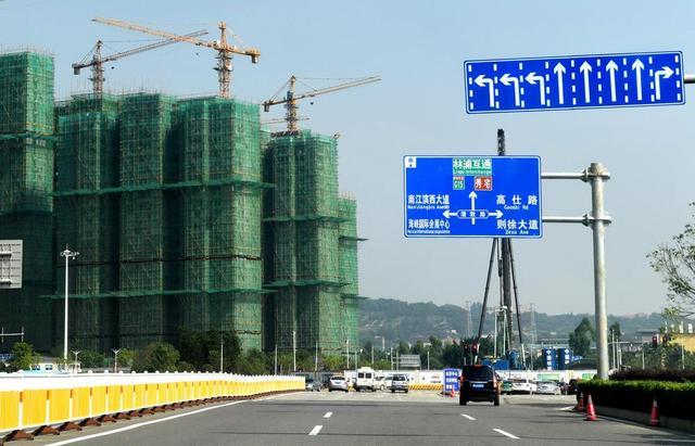 现在“咬牙”买房，5年后是乐开花还是悔青肠？现实很扎心