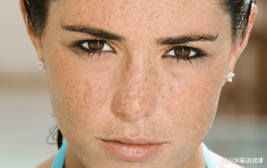 肝脏|女子查出肝癌，痛声大哭，医生提醒：出现这5种异常，肝或已病变