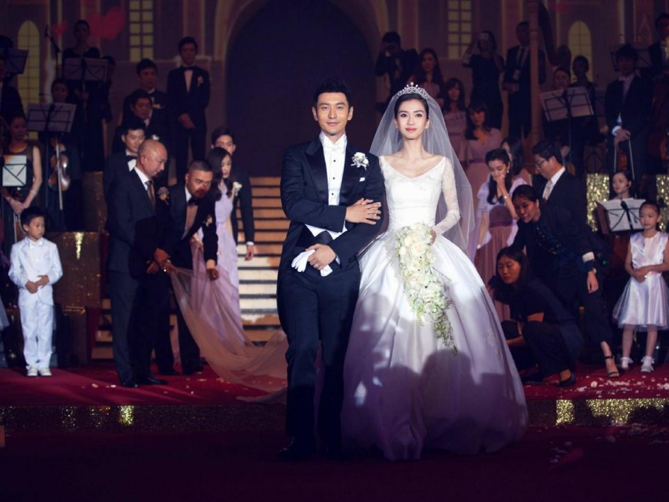 黄晓明|结婚时请了半个娱乐圈，落魄时却只有俩人力挺，今终于翻身获影帝