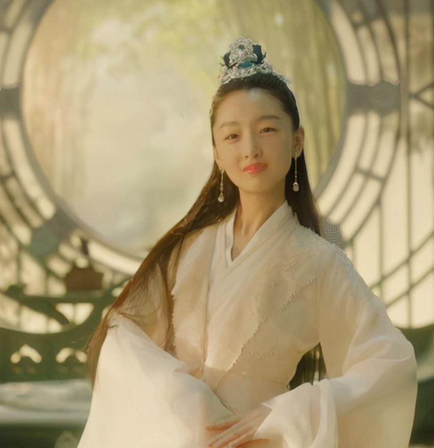 许凯|许凯新剧造型堪称“灾难”，脸肿如胖头鱼，当年的厉尘澜回不去了