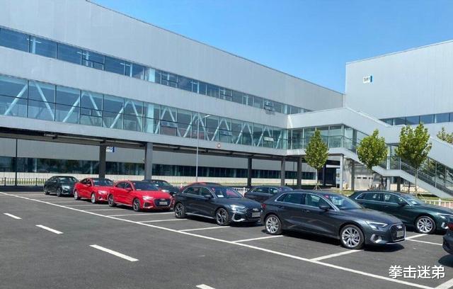 奥迪A3|2021款奥迪A3亮相街头，精致外观颜值一流，长轴距+1.4T，真帅气