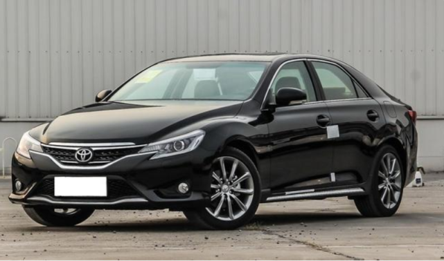 #亚洲龙#新造型比亚洲龙还嚣张，2020款丰田锐志重出江湖，配V6缸+后驱