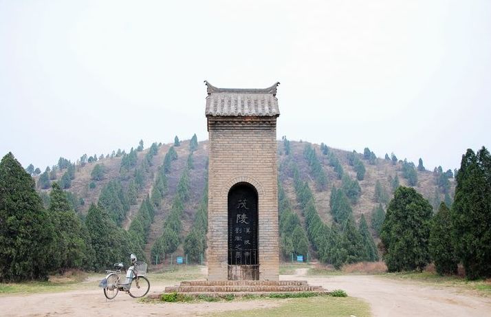 「汉武帝」他的墓葬价值赶超秦始皇，被称为“中国金字塔”，至今都未发掘